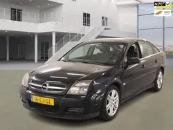 Zwart Gebruikt 2003 Opel Vectra GTS Elegance Hatchback | € 1.995 (Eerlijke prijs)