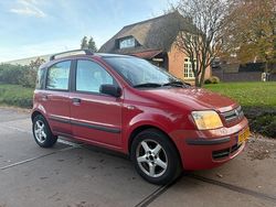 Rood (metallic) Gebruikt 2006 Fiat Panda Hatchback | € 750 (Super prijs)