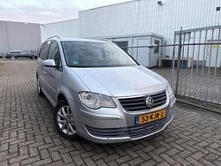 Grijs Gebruikt 2010 VW Touran Comfortline MPV | € 2.750