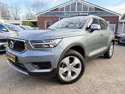 Grijs (metallic) Gebruikt 2018 Volvo XC40 Inscription SUV | € 26.850 (Eerlijke prijs)
