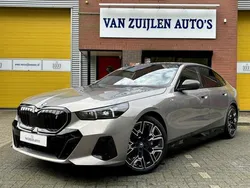 Grijs, metallic lak Gebruikt 2024 BMW i5 M Sport Sedan | € 68.950