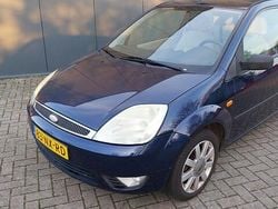 Blauw Gebruikt 2004 Ford Fiesta Ghia Hatchback | € 1.350 (Goede deal)