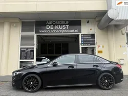 Zwart Gebruikt 2019 Mercedes A200 AMG Sedan | € 23.950 (Goede deal)