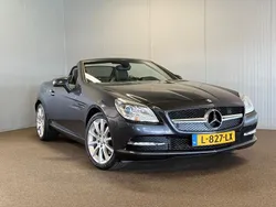 Grijs, metallic lak Gebruikt 2011 Mercedes SLK200 Cabriolet | € 18.900 (Eerlijke prijs)