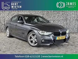 Grijs Gebruikt 2018 BMW 320 M Sport Sedan | € 22.995 (Eerlijke prijs)
