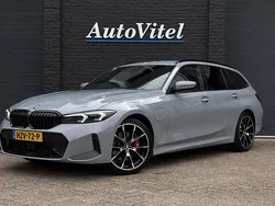 Grijs Gebruikt 2022 BMW 330e M Sport Stationwagen | € 39.945 (Iets duurder)