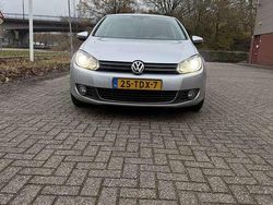 Zilver Gebruikt 2012 VW Golf VII Highline Sedan | € 7.750 (Eerlijke prijs)