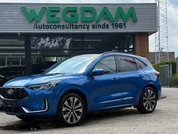 Blauw, metallic lak Gebruikt 2024 Ford Kuga ST-Line X SUV | € 42.870 (Eerlijke prijs)