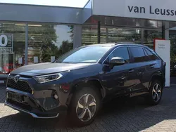 Grijs Gebruikt 2021 Toyota RAV4 Hybrid Style SUV | € 36.700 (Eerlijke prijs)