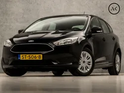 Zwart Gebruikt 2018 Ford Focus Trend Hatchback | € 10.445 (Super prijs)