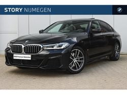 Zwart Gebruikt 2023 BMW 520 Comfort Edition Sedan | € 50.450 (Goede deal)