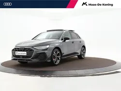 Grijs Nieuw 2025 Audi A3 Sportback e-tron Competition Sedan | € 52.740 (Duur)