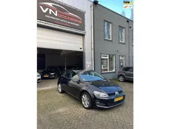 Zwart Gebruikt 2014 VW Golf VII Highline Hatchback | € 6.950 (Eerlijke prijs)