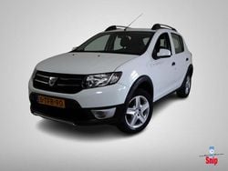 Wit Gebruikt 2014 Dacia Sandero Lauréate Hatchback | € 6.950 (Eerlijke prijs)