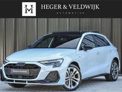 Wit Nieuw 2025 Audi A3 Sportback e-tron Competition Sedan | € 53.800