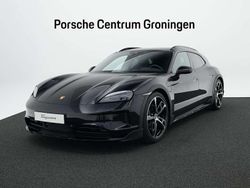 Zwart Nieuw 2024 Porsche Taycan Cross Turismo Sedan | € 157.900 (Iets duurder)