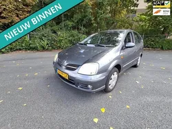 Grijs Gebruikt 2004 Nissan Almera Tino Acenta MPV | € 1.099 (Eerlijke prijs)