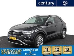 Zwart Gebruikt 2024 VW T-Roc Edition SUV | € 32.900 (Eerlijke prijs)