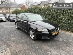 Zwart, metallic lak Gebruikt 2010 Volvo V50 Stationwagen | € 4.425 (Eerlijke prijs)