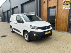 Wit Gebruikt 2020 Peugeot Partner Premium Van | € 9.950 (Goede deal)