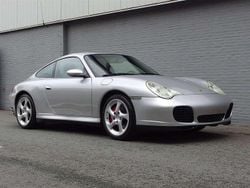 Zilver, metallic lak Gebruikt 2002 Porsche 911 Carrera 4S Coupé | € 48.500 (Eerlijke prijs)