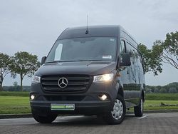 Zwart Gebruikt 2023 Mercedes Sprinter Van | € 31.850 (Goede deal)
