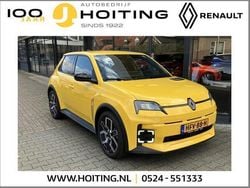 Geel Nieuw 2025 Renault R5 Komfort Hatchback | € 31.950 (Goede deal)