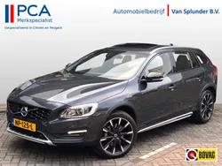 Grijs Gebruikt 2017 Volvo V60 CC Summum Stationwagen | € 30.335 (Eerlijke prijs)