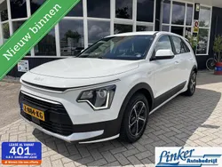 Wit Gebruikt 2024 Kia Niro Comfort SUV | € 30.649 (Eerlijke prijs)