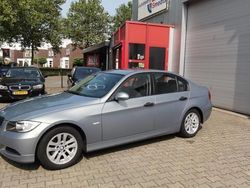 Grijs Gebruikt 2005 BMW 318 Executive Sedan | € 4.450 (Eerlijke prijs)