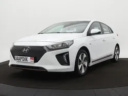 Wit Gebruikt 2019 Hyundai Ioniq Comfort Sedan | € 12.444 (Eerlijke prijs)