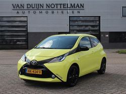 Geel Gebruikt 2017 Toyota Aygo X-cite Hatchback | € 9.950 (Eerlijke prijs)