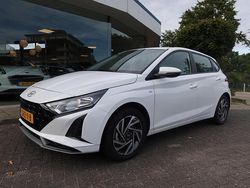 Wit Gebruikt 2024 Hyundai i20 Comfort Hatchback | € 18.450 (Super prijs)