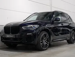 Zwart Gebruikt 2021 BMW X5 M Sport SUV | € 55.440 (Eerlijke prijs)