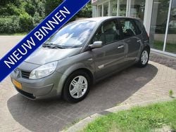 Grijs Gebruikt 2004 Renault Scénic II Luxe MPV | € 2.460 (Duur)