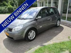 Grijs Gebruikt 2004 Renault Scénic II Luxe MPV | € 2.460 (Duur)