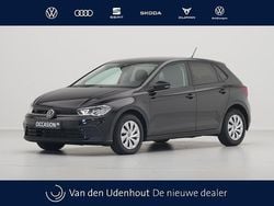 Zwart Gebruikt 2022 VW Polo Comfortline Hatchback | € 21.240 (Goede deal)