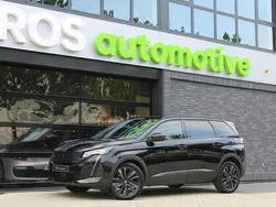 Zwart, metallic lak Gebruikt 2024 Peugeot 5008 GTi MPV | € 33.450 (Eerlijke prijs)