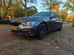 Grijs Gebruikt 2015 BMW 320 Sport Line Stationwagen | € 15.495 (Eerlijke prijs)