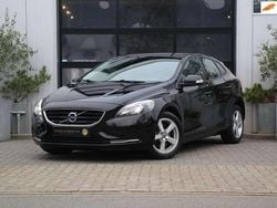 Zwart Gebruikt 2014 Volvo V40 You! Stationwagen | € 13.945 (Iets duurder)