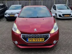 Rood Gebruikt 2013 Peugeot 208 GTi Hatchback | € 7.000 (Goede deal)