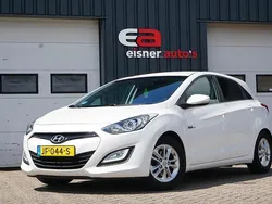 Wit Gebruikt 2016 Hyundai i30 Hatchback | € 8.749 (Eerlijke prijs)