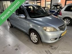 Blauw Gebruikt 2005 Mazda 2 Exclusive MPV | € 950 (Eerlijke prijs)