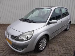 Zilver Gebruikt 2008 Renault Scénic II Luxe MPV | € 2.895 (Iets duurder)