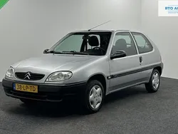 Grijs Gebruikt 2003 Citroën Saxo First Hatchback | € 999.999