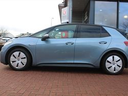 Blauw Gebruikt 2020 VW ID.3 Business Hatchback | € 16.395