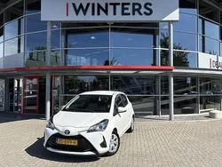 Wit Gebruikt 2019 Toyota Yaris Active Hatchback | € 13.445 (Eerlijke prijs)