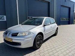 Grijs Gebruikt 2008 Renault Mégane III Business Hatchback | € 1.399 (Eerlijke prijs)