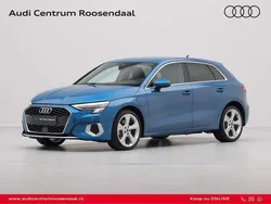 Blauw, metallic lak Gebruikt 2021 Audi A3 Sportback Advanced Hatchback | € 24.440 (Goede deal)