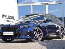 Blauw Gebruikt 2024 BMW 520 M Sport Sedan | € 59.950 (Iets duurder)